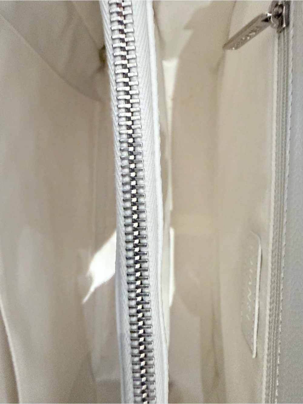 CHANEL Grand Shopping Tote White Caviar with Silver Hardware - Picture 11 of 15